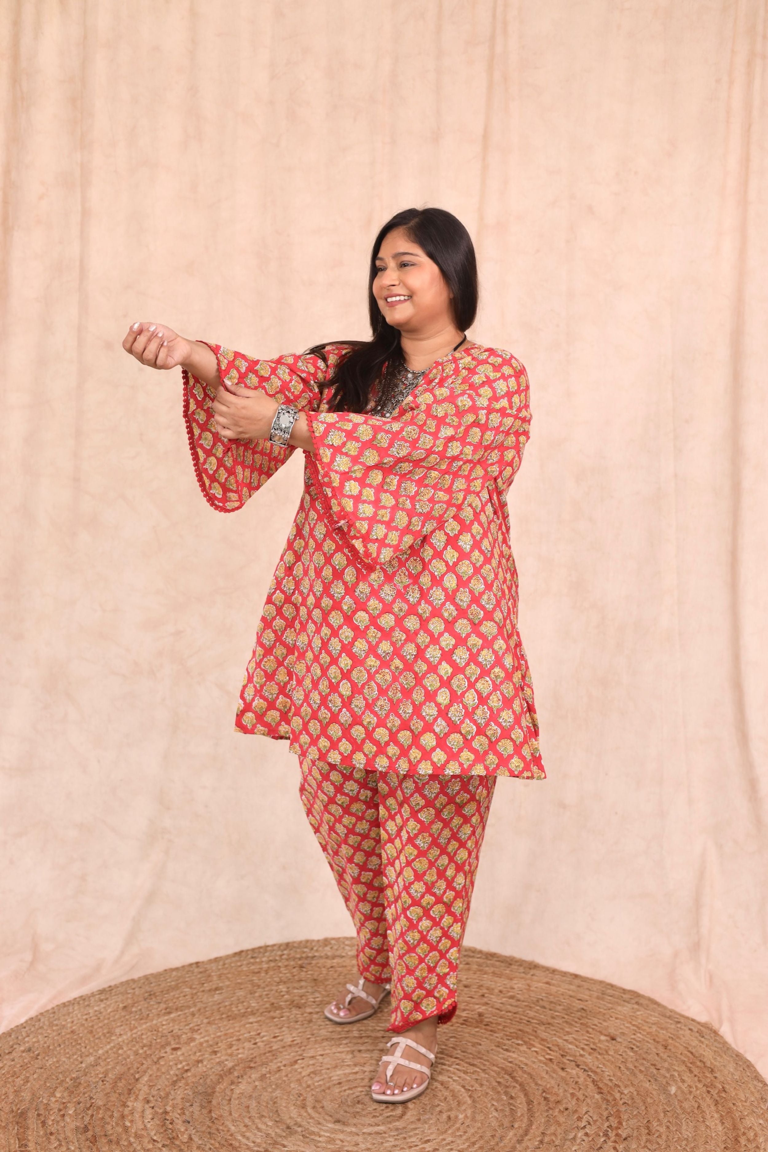 Tulip Cut Pant Set - Red