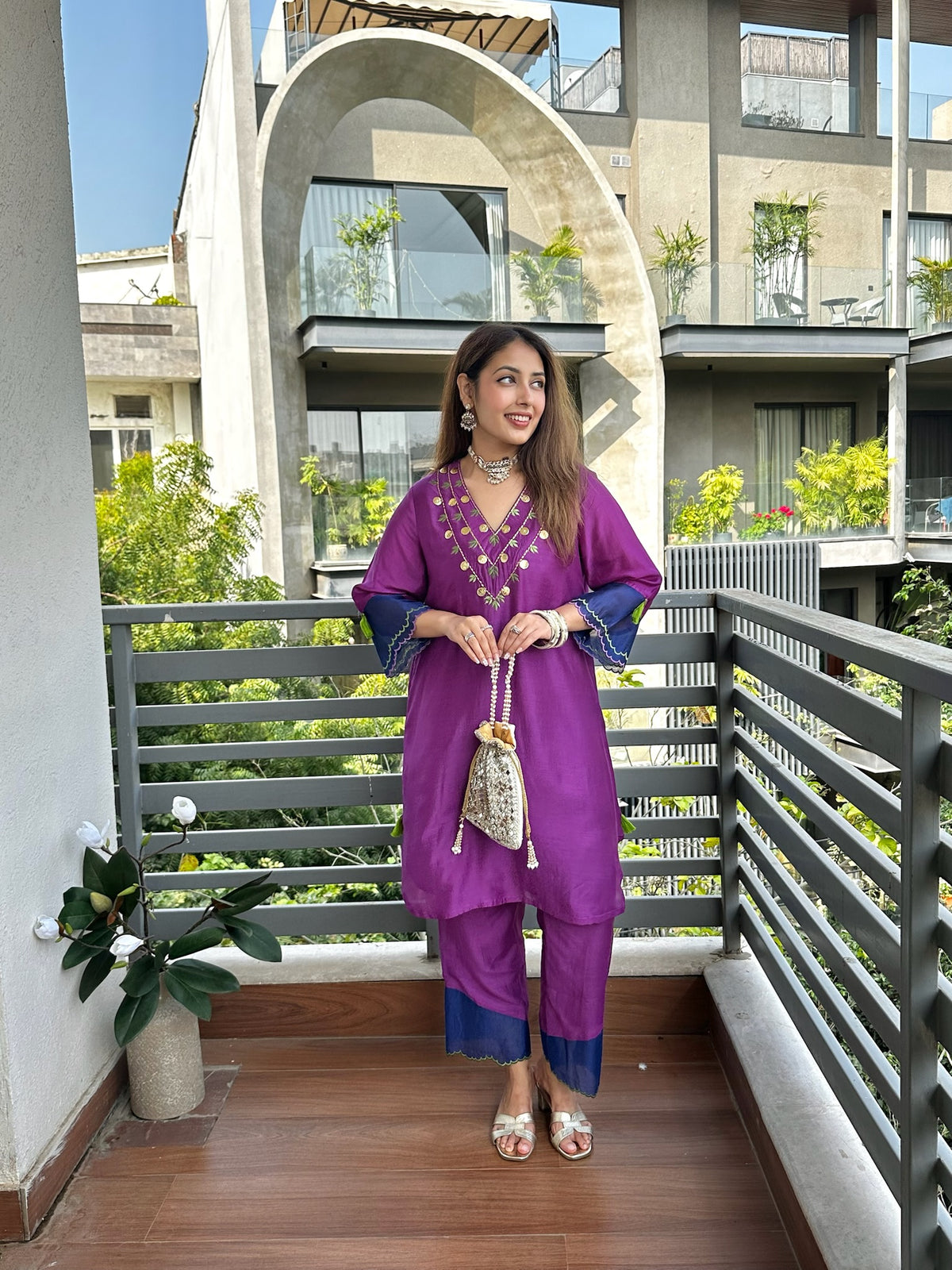 Gulnaar Solid Embroidery Set