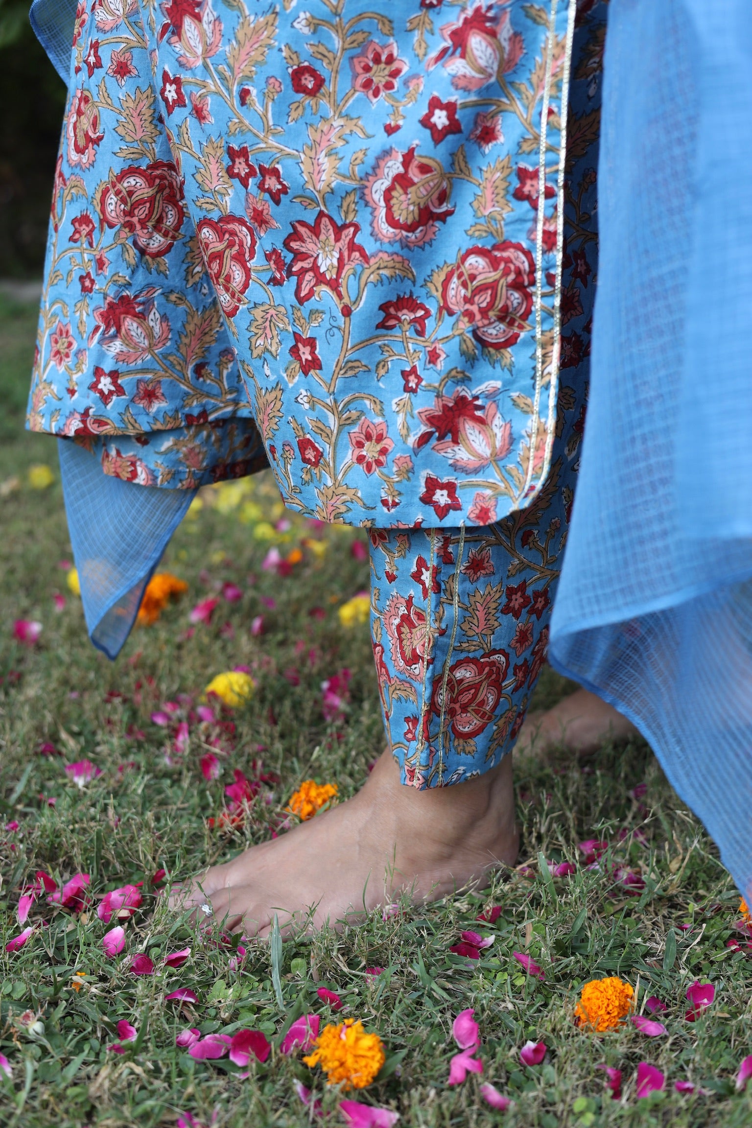 Aasmani Gather Suit Set