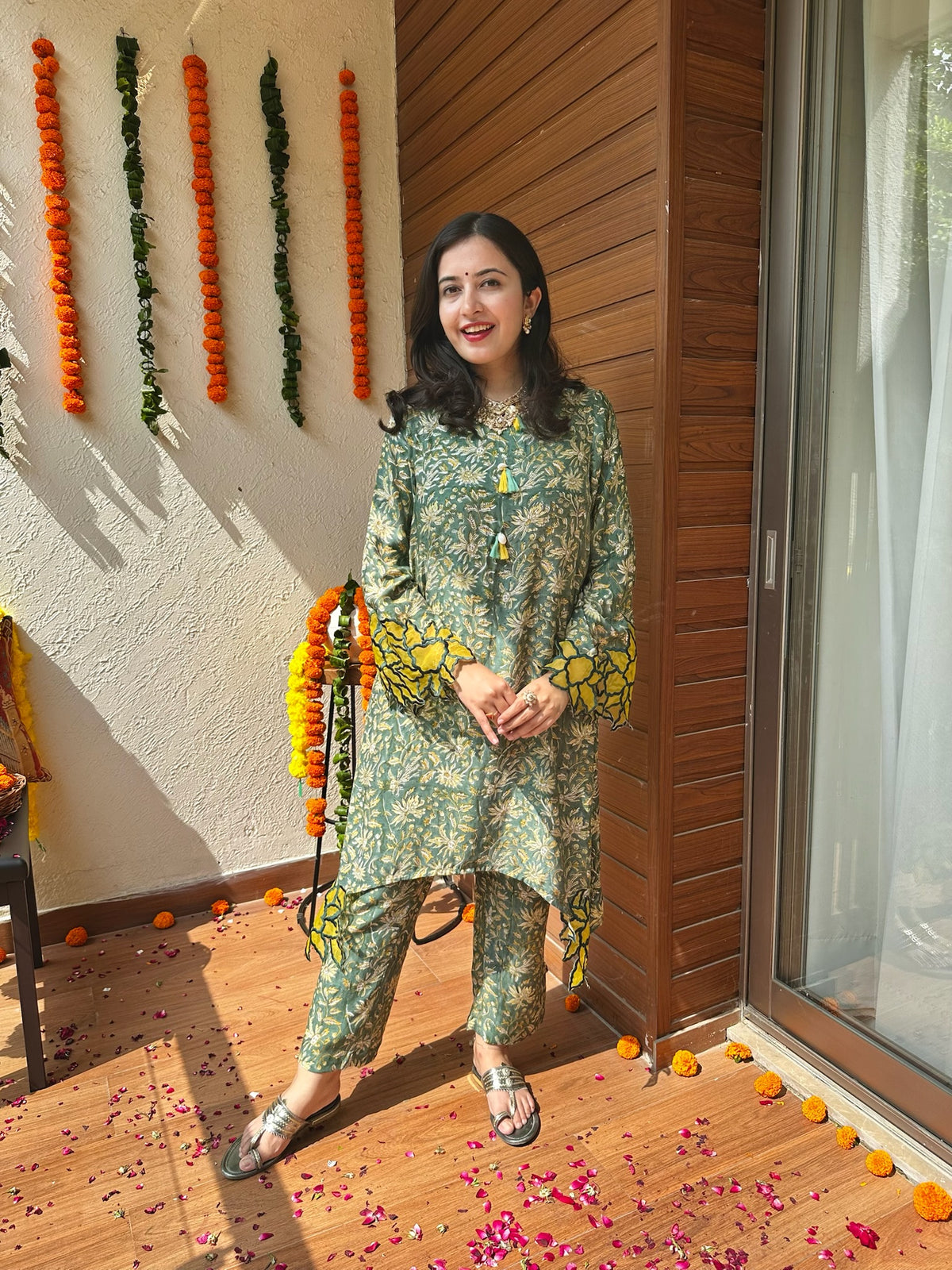 Mehendi Modal Embroidery Set