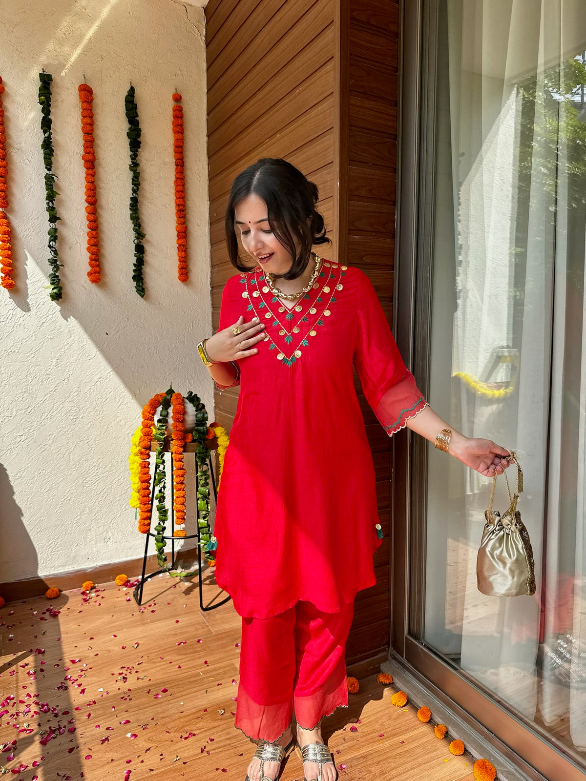 Alta Laal Solid Embroidery Set