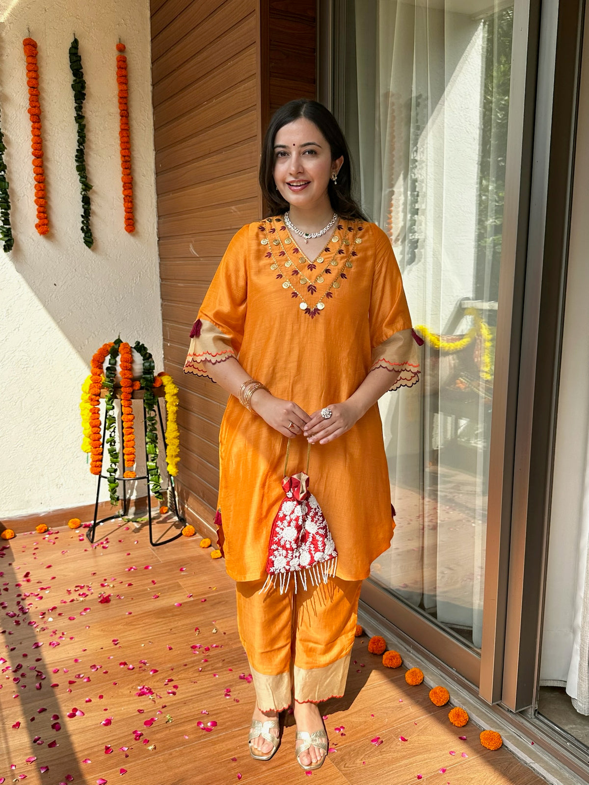 Kesar Glow Solid Embroidery Set