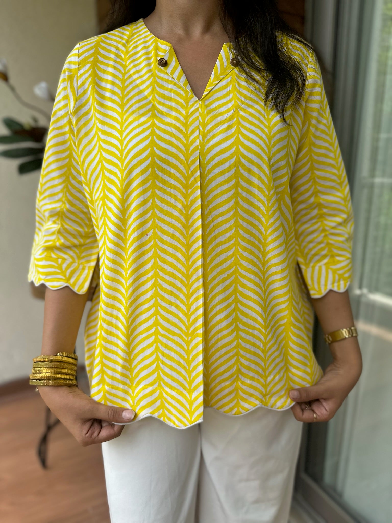Yellow Leaf Scallop Top