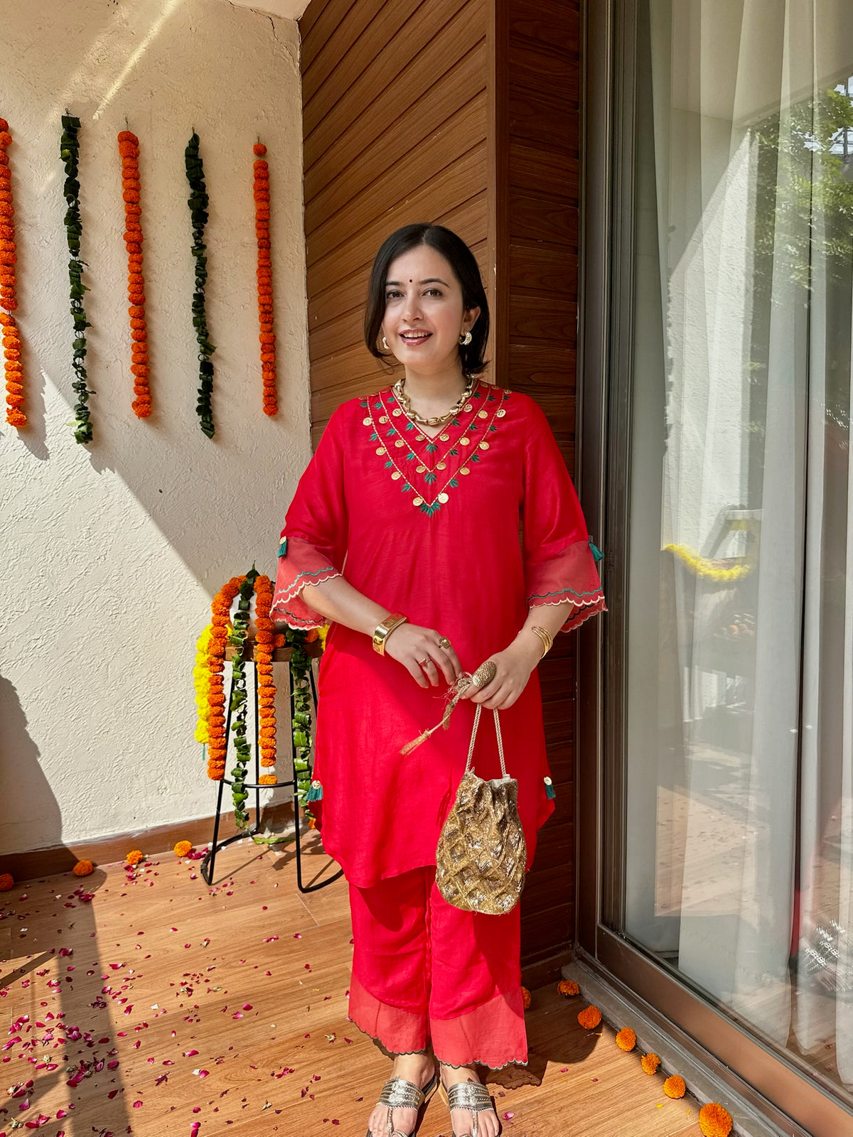 Alta Laal Solid Embroidery Set