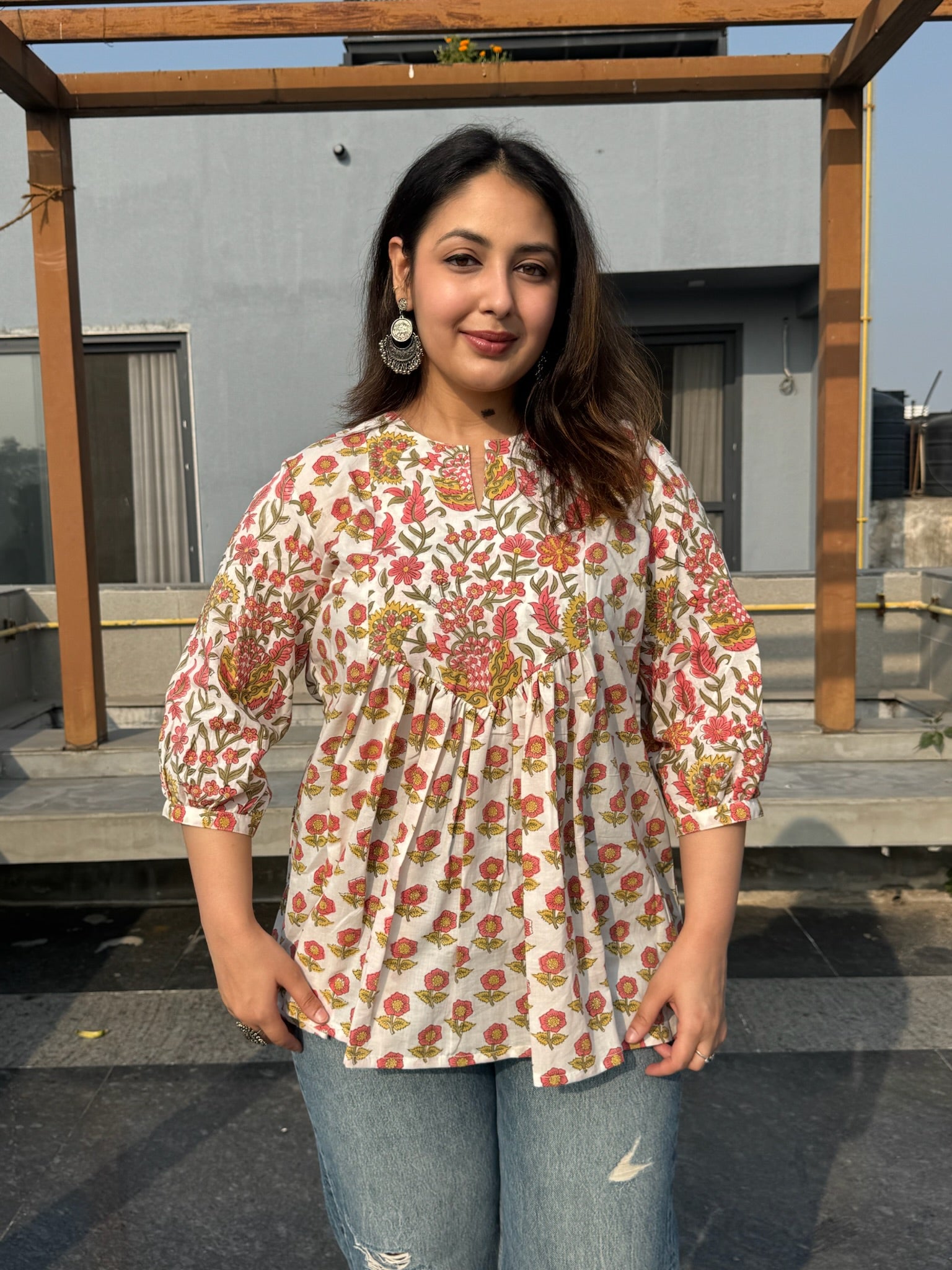 Phool White Gather Short Kurti